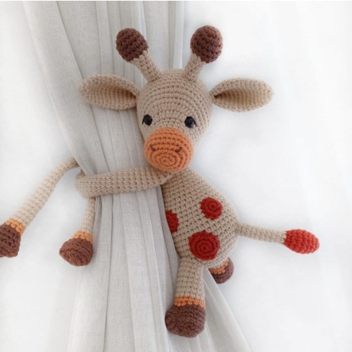 Curtain Tie Back Holder Giraffe Nursery Decor, Jungle Theme Kid Room Decor, Safari Theme Amigurumi Curtain Tie Back Holder Giraffe