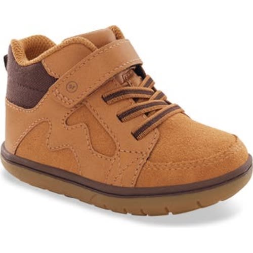 Ames Sneaker