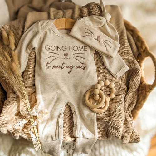 Going Home to Meet My Cats Baby Outfit - Newborn Coming Home Outfit, Cat Lover Baby Gift, Personalized Infant Outfit, Pet Gift for Baby Boy