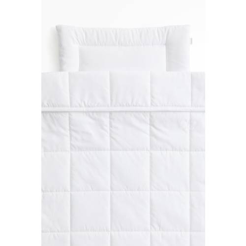 CRIB DUVET AND PILLOW