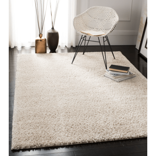 SAFAVIEH August Carlene Solid Plush Shag Area Rug, Beige, 6' x 9' - Modern Design, Beige, Non-Shedding & Easy Cleaning, Ultra Plush Thick Pile, Ideal for Living Room, Bedroom