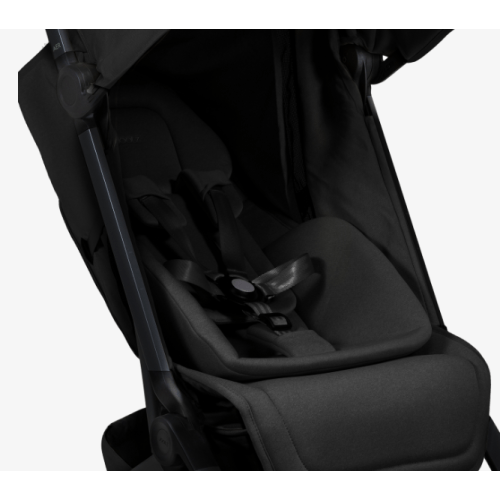 Joolz Newborn insert
Color: Space black
