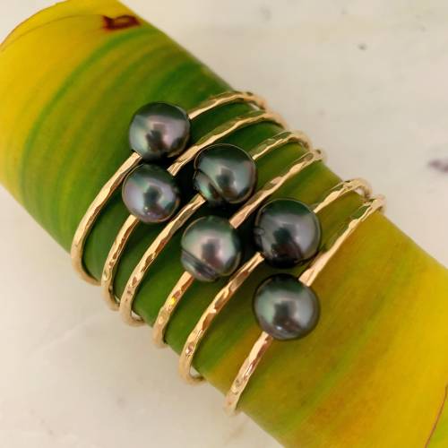 DOORBUSTER Baby/ Kids Tahitian Pearl Bangle in 14k gold-filled , baby bangle , keiki bangle , Tahitian pearl bangle , kid bangle