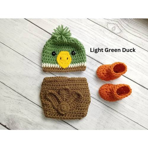 Baby Mallard Duck Crochet Hat and Diaper Cover - Woodland Animals - Baby Photo Prop - Baby Shower Gift - Available in 0 to 6 Months