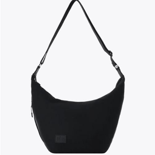BÉIS 'The Carryall Crossbody' in Black - Black Crescent Crossbody Shoulder Bag