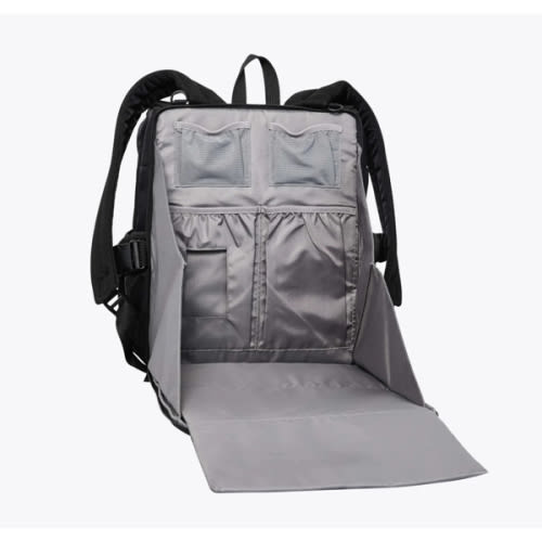 BÉIS 'The Ultimate Diaper Backpack' in Black - Diaper Bag & Diaper Backpack