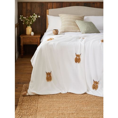 Natural Hamish The Highland Cow Applique Fleece Throw