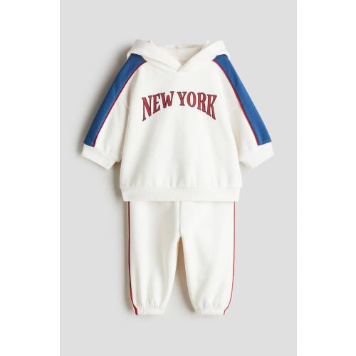 2-PIECE PRINTED SWEATSUIT