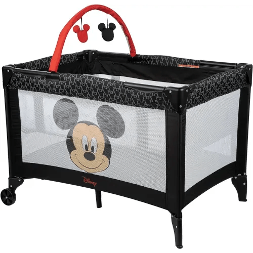 Play Yard with Bassinet