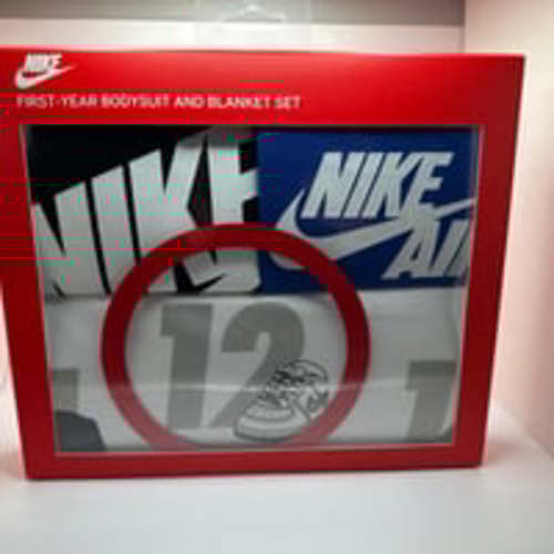 Nike Milestone Set