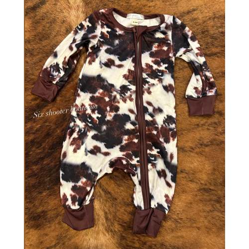 Cowprint baby sleeper