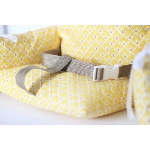 Strap for high chair cushion (sold only in addition to a high chair cushion)