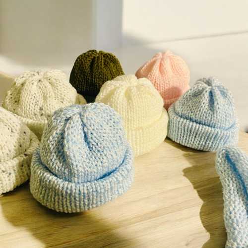 Cozy Handmade Newborn Baby Beanie - Soft Knit Hat for Infants