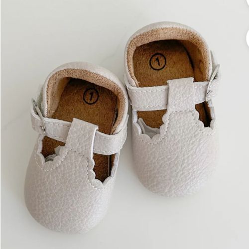 Scalloped First Walker Shoes - Oat