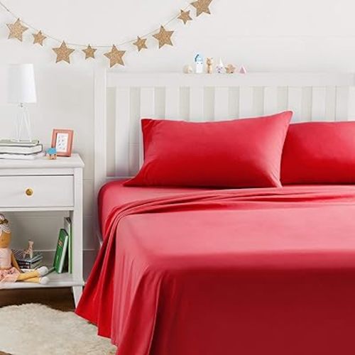 Amazon Basics Kid's Soft, Breathable, Easy-Wash Microfiber 4-Piece Sheet Set, Full, Red, Solid