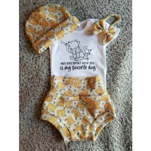 Bummies, Bummies Shorts, Baby outfit, Winnie the Pooh, Pooh Bear, Winnie the pooh baby, Baby gift, ready to ship, handmade, gender neutral