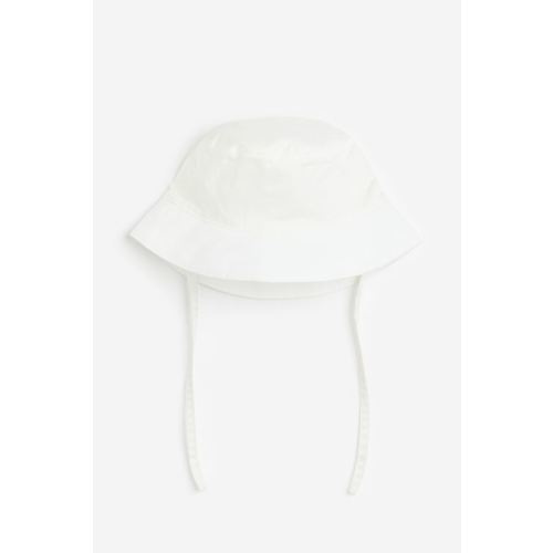Cotton Bucket Hat, White, Kids | H&M USH&MH&MInstagramTikTokYouTubePinterestFacebookH&MCotton Bucket Hat, White, Kids | H&M USCotton Bucket Hat, White, Kids | H&M USCotton Bucket Hat, White
