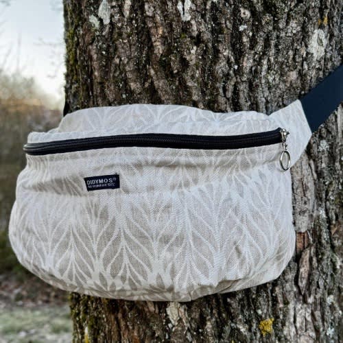 Trias Creme Moon Bag by Didymos