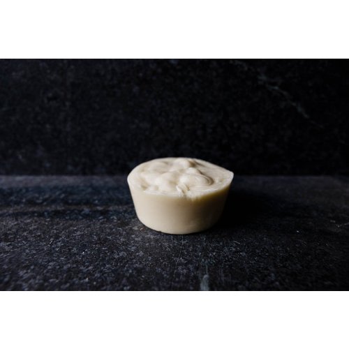 Want to cut to the clean without flowery scents? Try our unscented tallow based soap. — Gray Toad Tallow