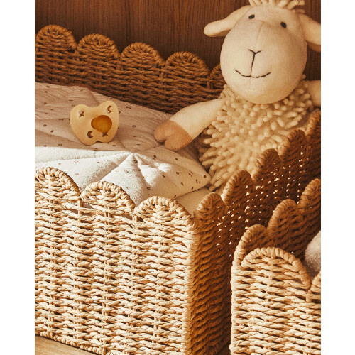LARGE SCALLOPED BASKET