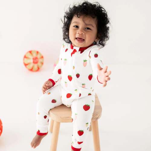 Zippered Romper in Strawberry- 0-3 months
