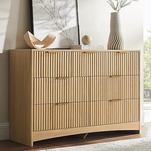 Amada Modern 7 Drawer Dresser, Fluted Wood Chest of Drawers with Rounded Corners, Pre-Installed Drawer Slides, Dresser TV Stand and Storage Organizer for Bedroom or Hallway in Natural Oak