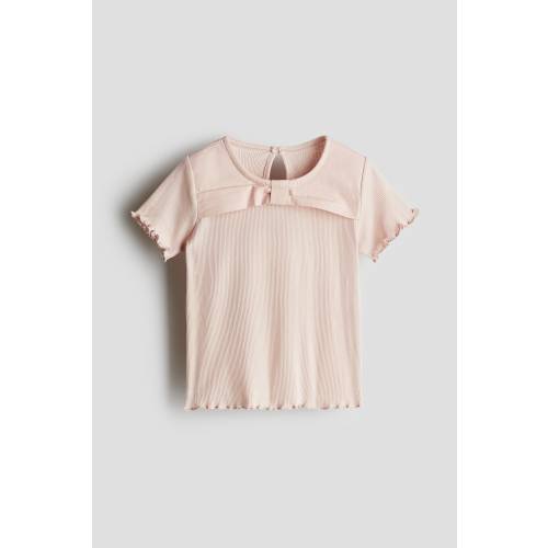 BOW-DETAIL TOP