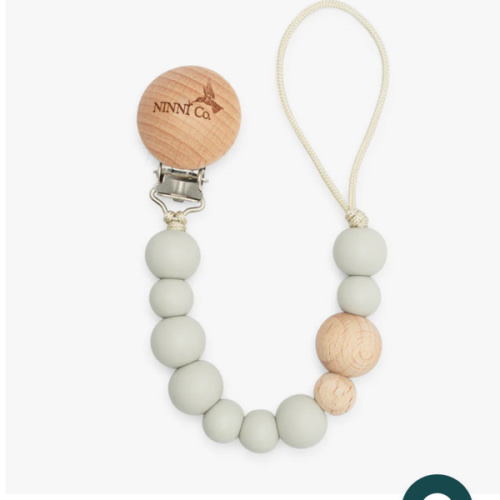 Ninni Co. Mist Gray Pacifier Clip