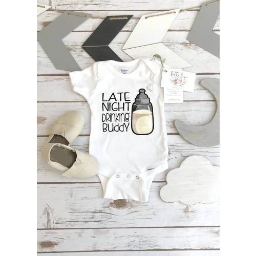 Baby Shower Gift, Late Night Drinking Buddy, Cute Baby Clothes, Funny Baby Gift, Daddy Baby Reveal, Pregnancy Reveal, Drinking Onesie®, Beer