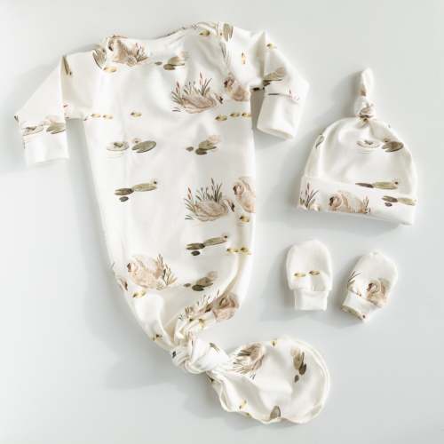 Organic Newborn Knotted Gown & Hat Set | Handmade in USA | OEKO-TEX Baby Clothing | Swan Print