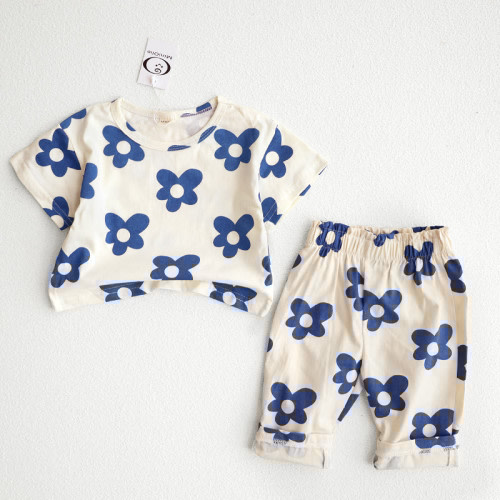Baby 2-Piece Lovely Flower Beige Set