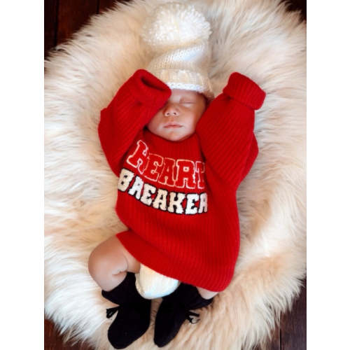 Knit Sweater, Heartbreaker