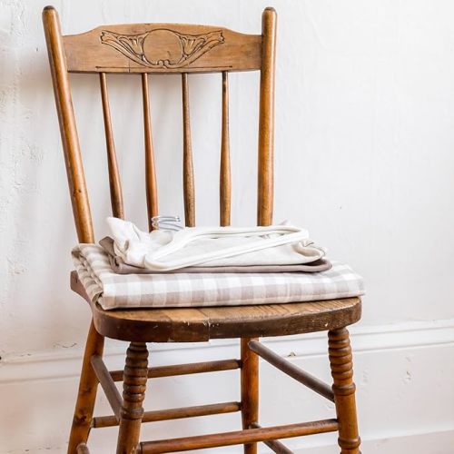 3 Sprouts Velvet Baby Hangers - Non-Slip Hanger for Infant, Toddler, Baby Clothes - Closet Kids Hangers with Slim Design, Nordic Colors, Pack of 50 - Cream