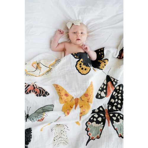 CLEMENTINE KIDS Muslin Infant Swaddles (Butterfly Collector)