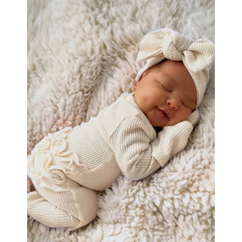 Organic Waffle Ruffle Zip Footie | Snow