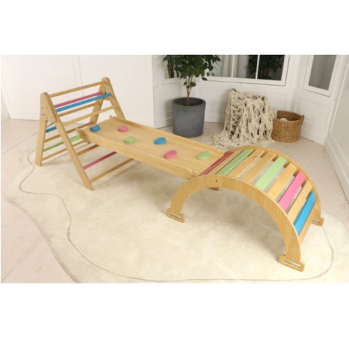 Hazel- Pikler Triangle Ladder