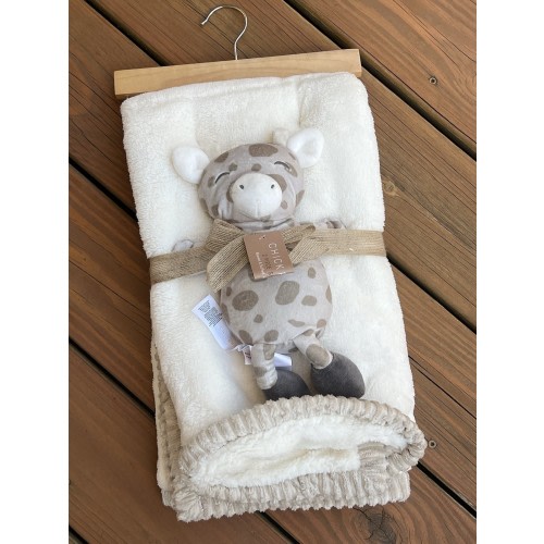 Chick Pea Giraffe Plush Baby Blanket