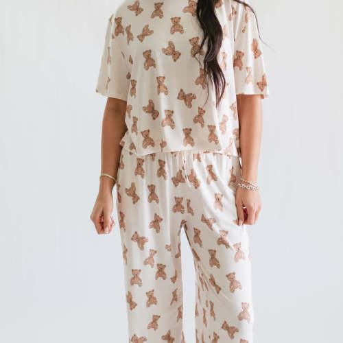 Women's T-Shirt and Pants Set In Bears