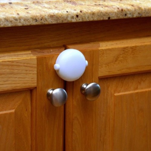 Qdos Adhesive Double Door Lock - White