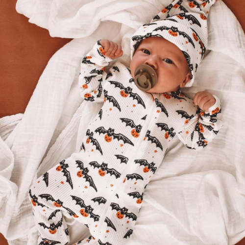 Organic Waffle Basic Zip Footie, Trick or Treating Bat