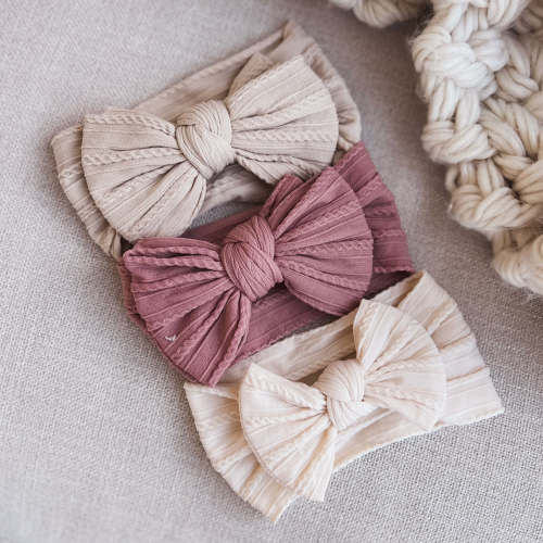 Large Soft Cable Knit Bow*