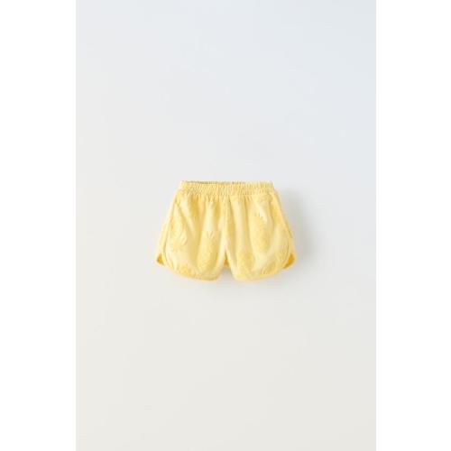 RUFFLED PINEAPPLE PLUSH SHORTS