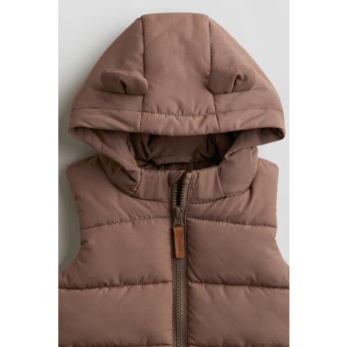 HOODED VEST