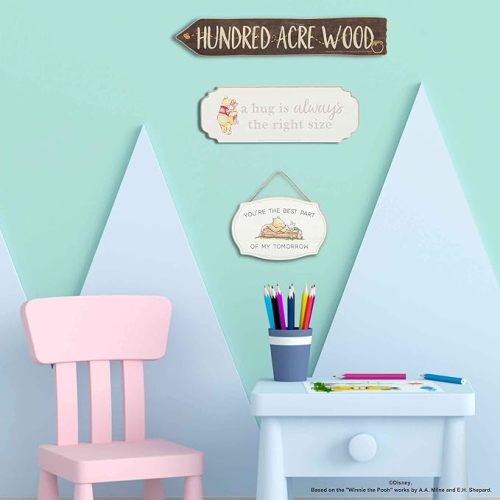 Open Road Brands Disney Winnie The Pooh Hundred Acre Wood Arrow Wall Decor - Cute Winnie The Pooh Decoration - Brown