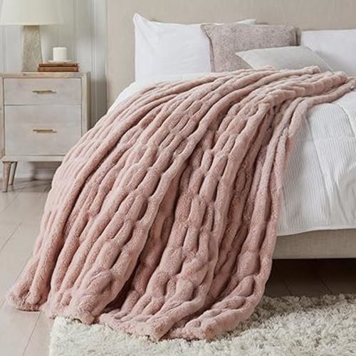 Springtree Home | Pink Micro Plush Throw Blanket for Couch | Thick Faux Fur Blanket | Pink Blanket | Warm Throw Blanket for Couch Year Round | Lily Collection