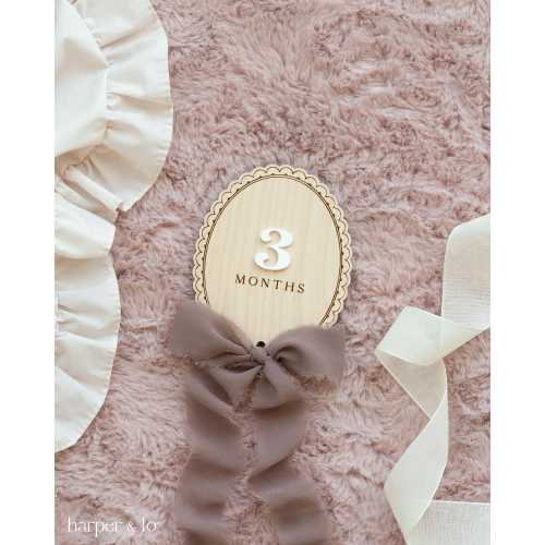 Wooden Lace Ribbon Bow Interchangeable Milestone Cards | Personalize Custom Name, Baby Monthly Milestone Marker, Nursery, Baby Shower Gift