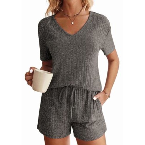 Fantaslook 2 Piece Sets Summer Pajamas Womens Tops and Shorts Sleepwear Outfits Lounge Sets Casual