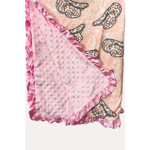 D2657 Leopard & Hat print w/pink minky baby blanket