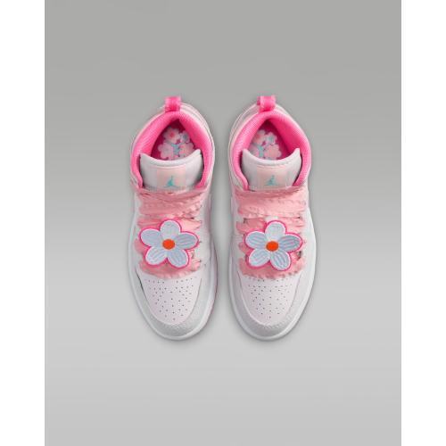 Jordan 1 Mid SE Little Kids' Shoes. Nike.com