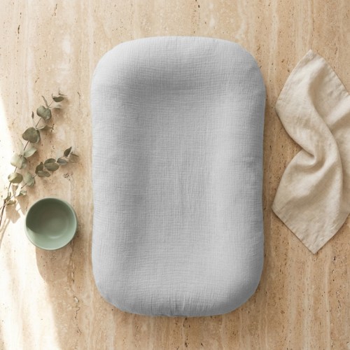 Little Manta Pastel Baby Lounger Nest